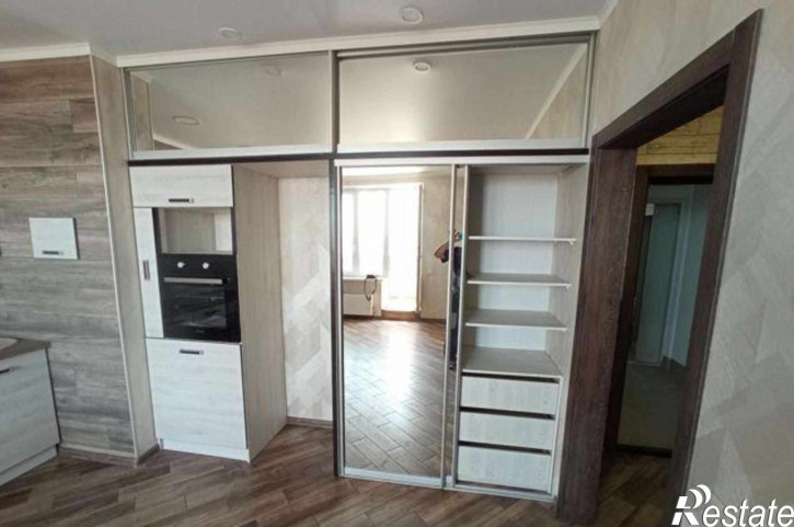 2-комн квартира улица Ткачёва, 25