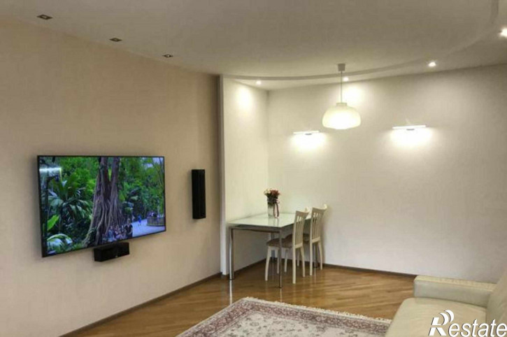 3-комн квартира улица Текучёва, 236
