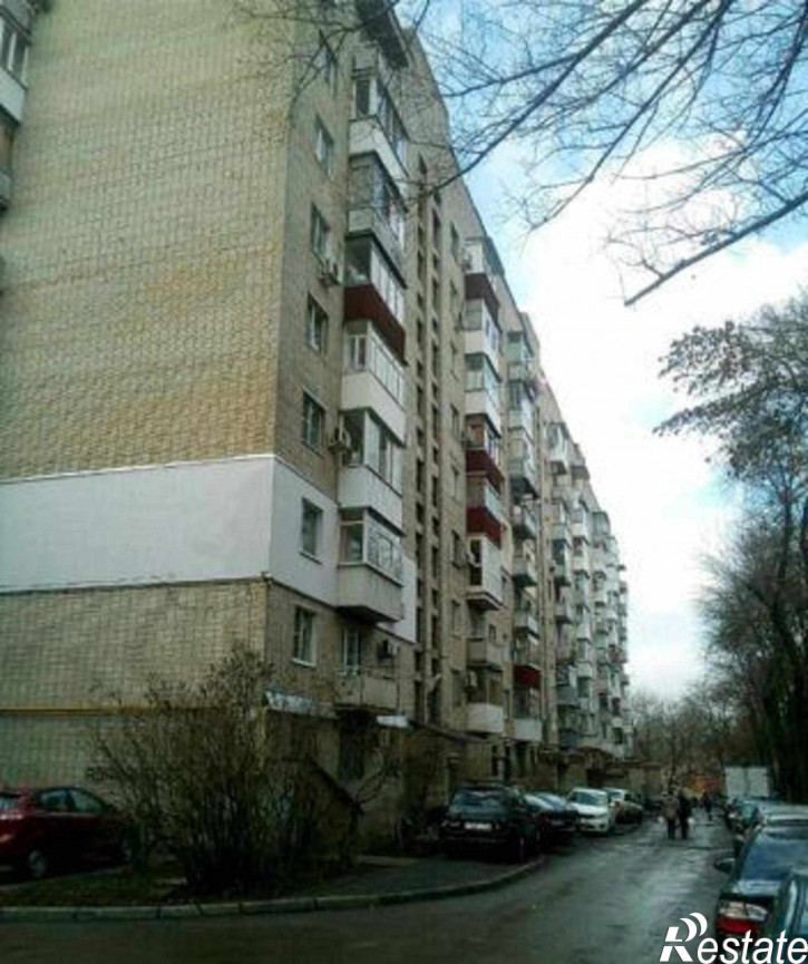 4-комн квартира Абаканская улица, 24