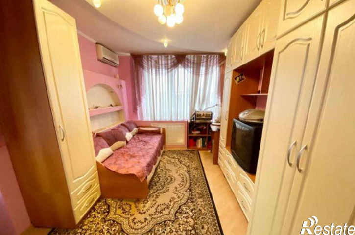 3-комн квартира улица Зорге, 46