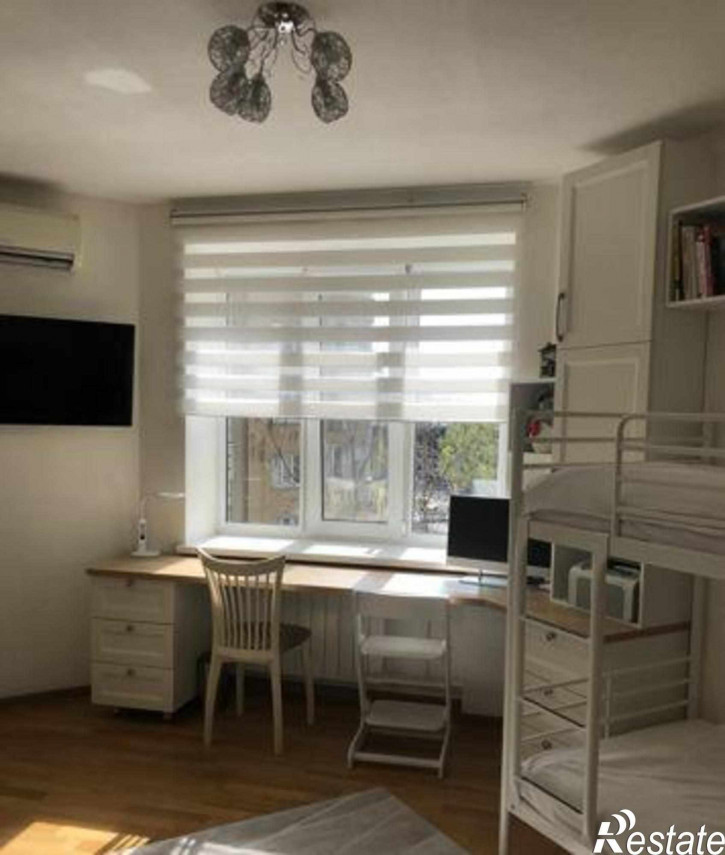3-комн квартира улица Текучёва, 236