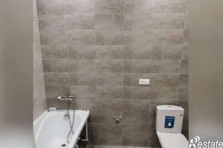2-комн квартира улица Шаповалова, 1Вс1