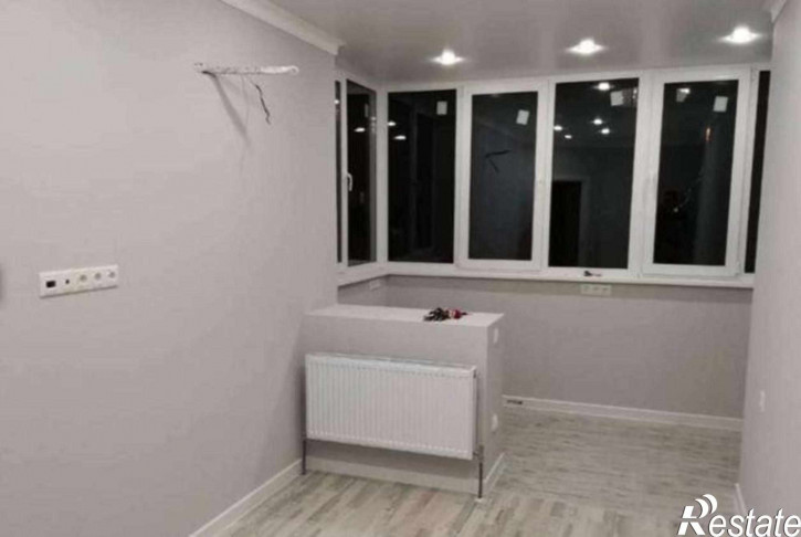 2-комн квартира улица Шаповалова, 1Вс1