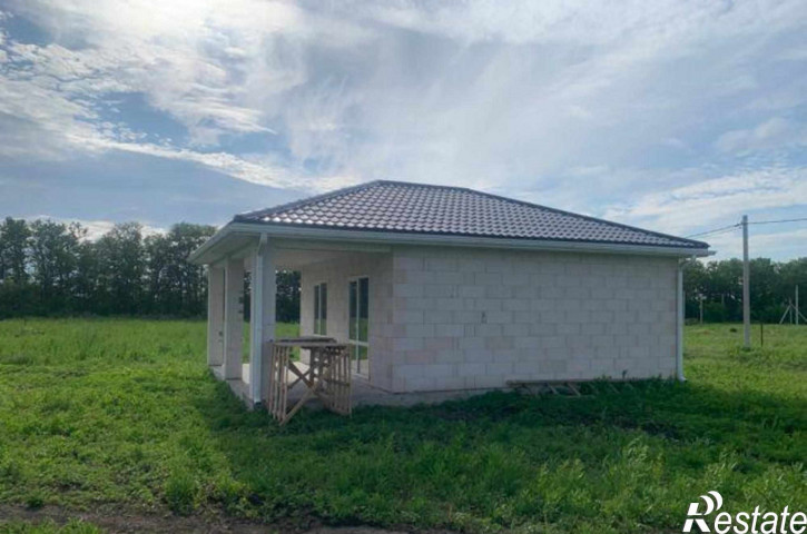 Коттедж/дом Озёрная улица, 4