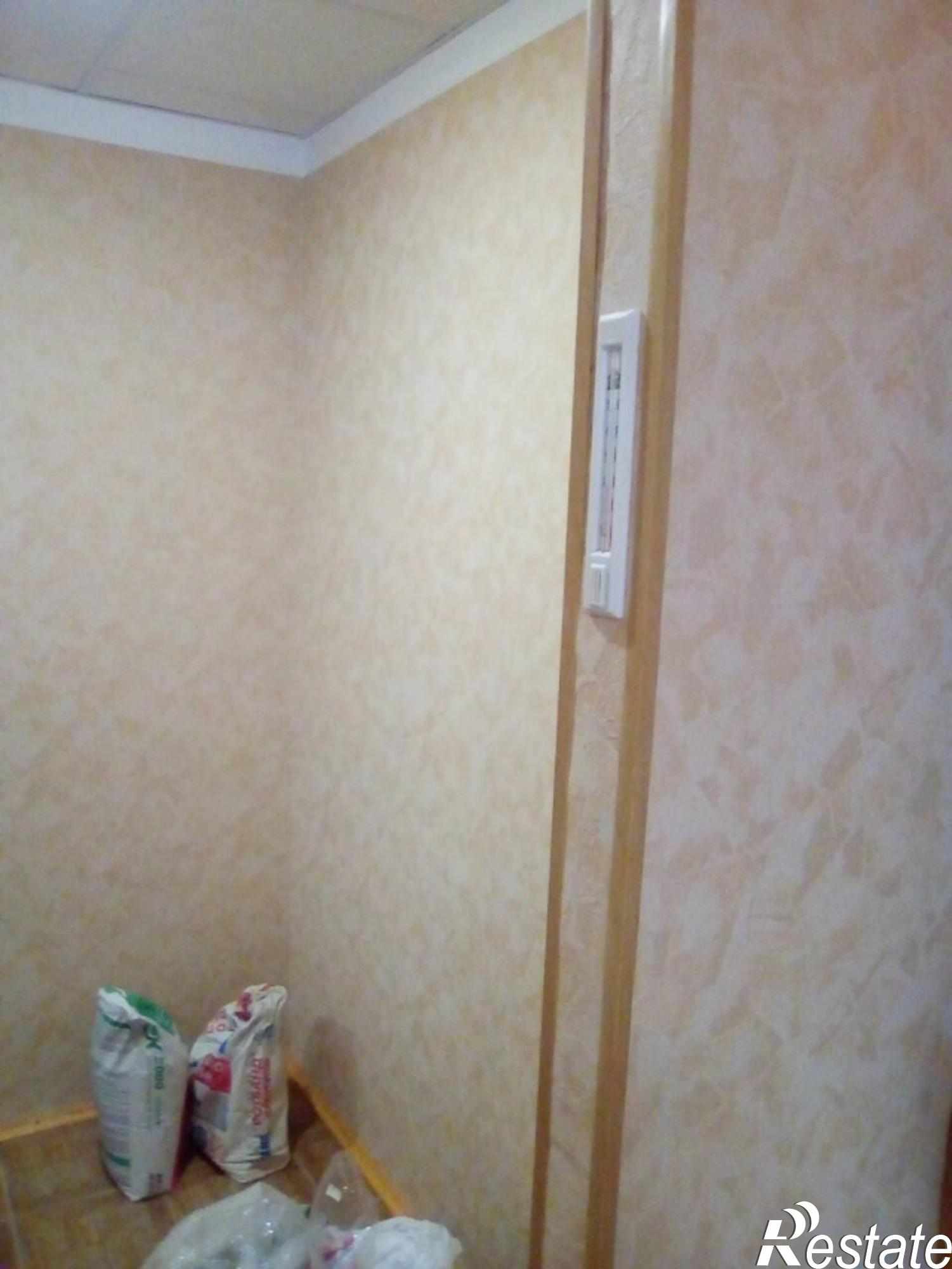 Купить квартиру за 2 300 000 рублей на Федосеенко ул., 98