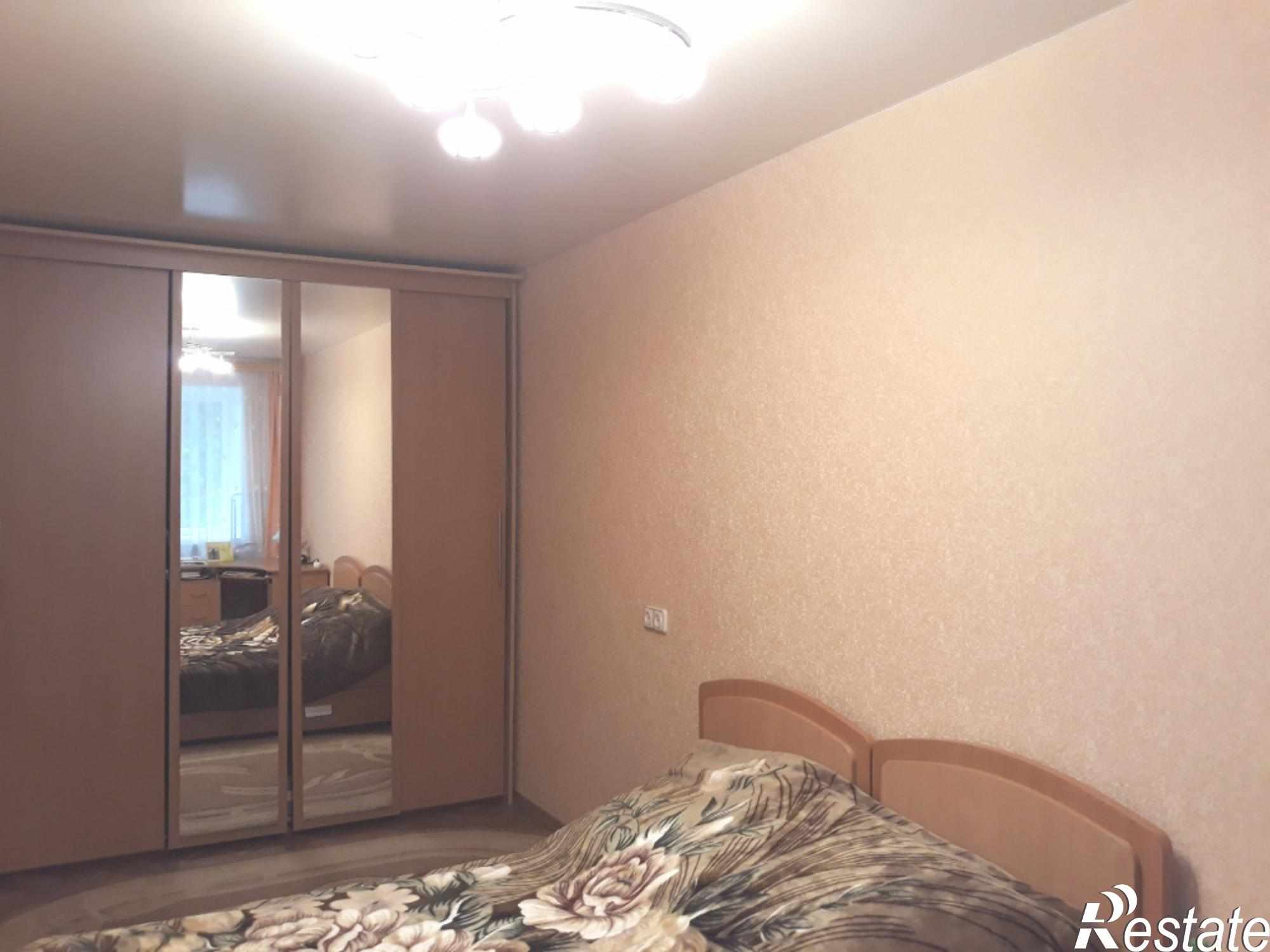 Купить квартиру за 2 380 000 рублей на Крылова ул., 2а