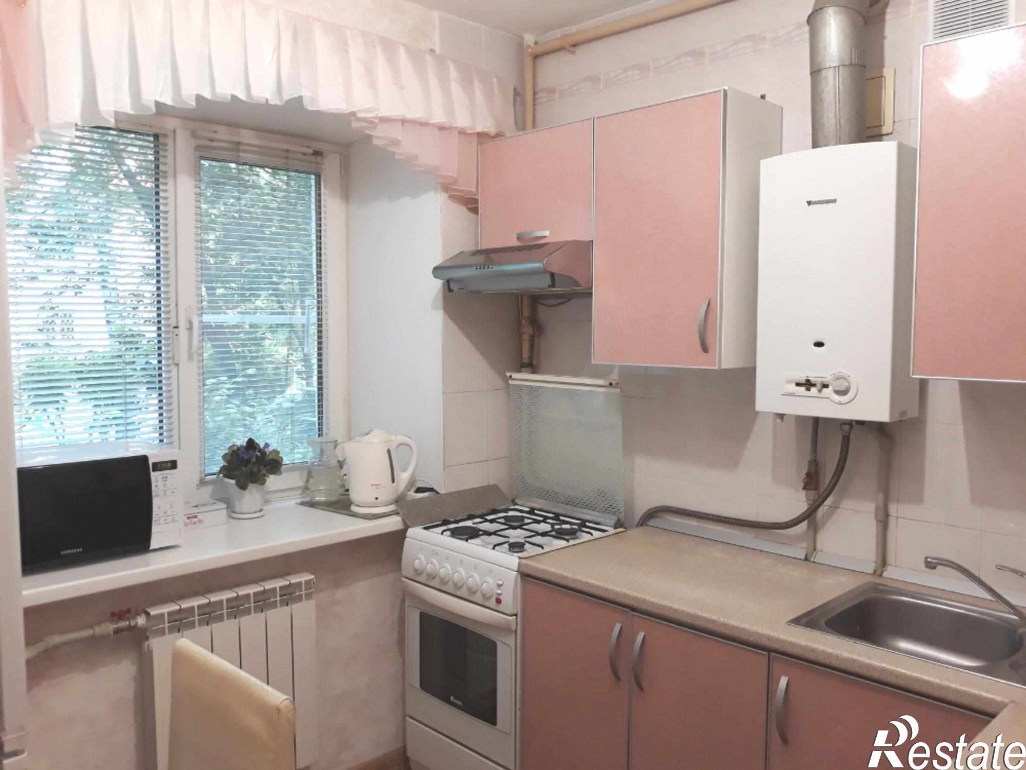 Купить квартиру за 2 380 000 рублей на Крылова ул., 2а