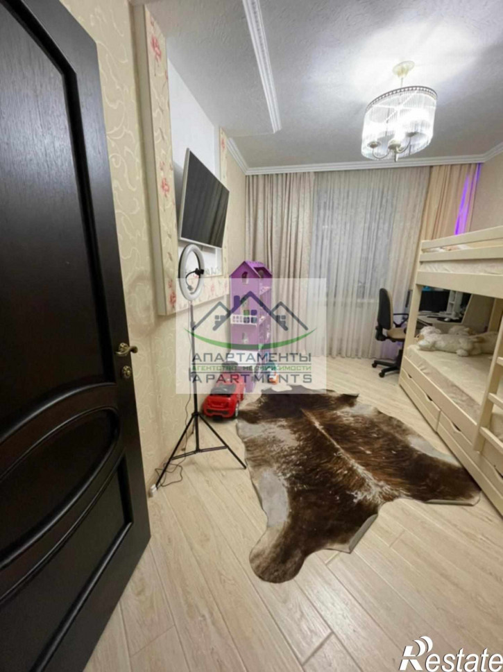 3-комн квартира Орджоникидзе ул, 84к3