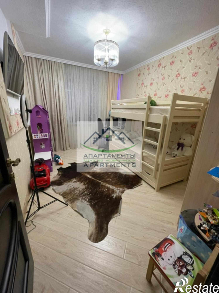 3-комн квартира Орджоникидзе ул, 84к3