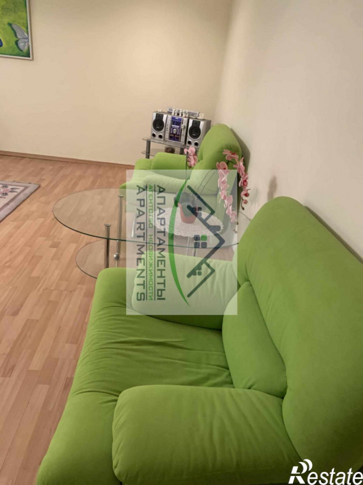 4-комн квартира Калинина пр-кт, 40