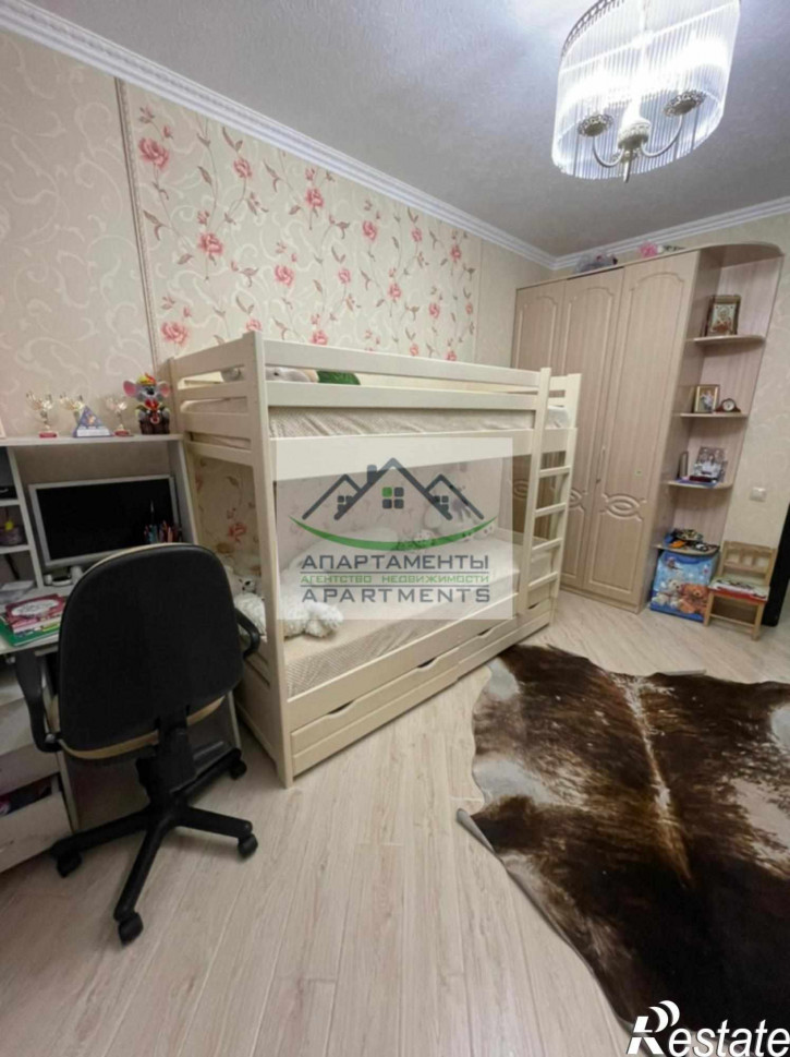 3-комн квартира Орджоникидзе ул, 84к3