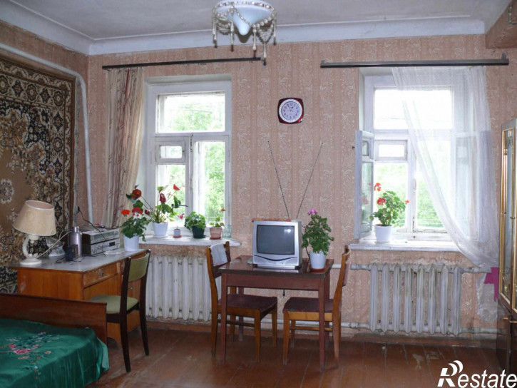 4-комн квартира Коммунистическая ул., 21