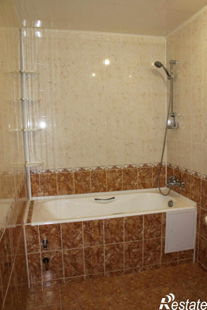2-комн квартира Полтавская ул., 3