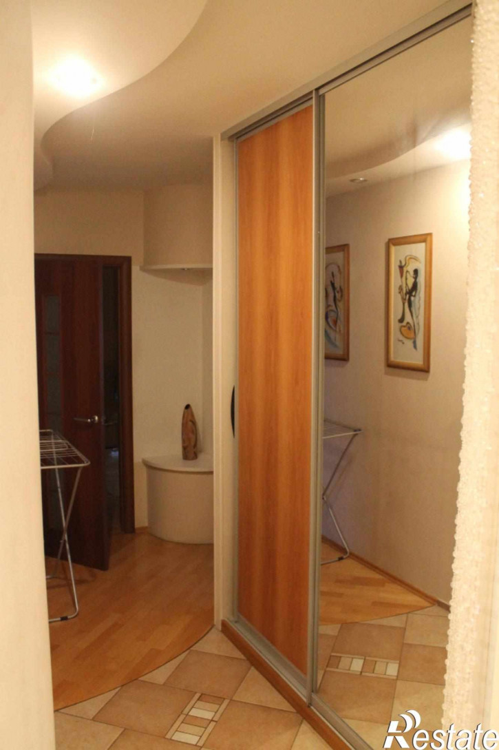 4-комн квартира Союзный пр-кт., 12