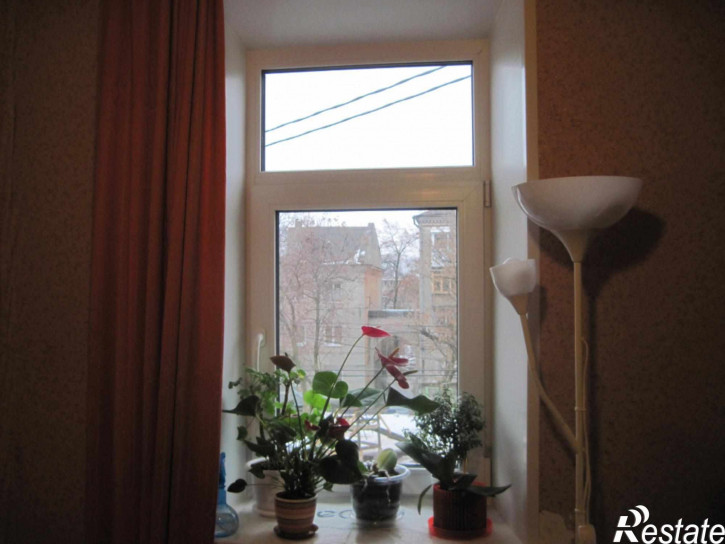 4-комн квартира Коммунистическая ул., 21