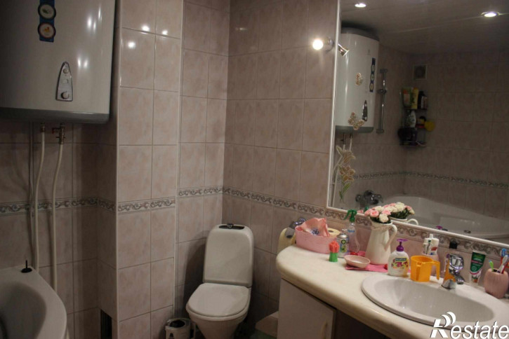 4-комн квартира Агрономическая ул., 136