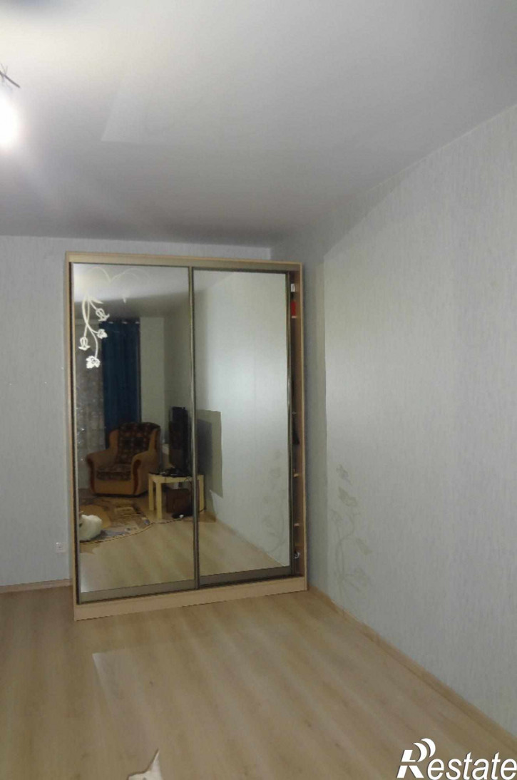 2-комн квартира Изумрудная ул., 12