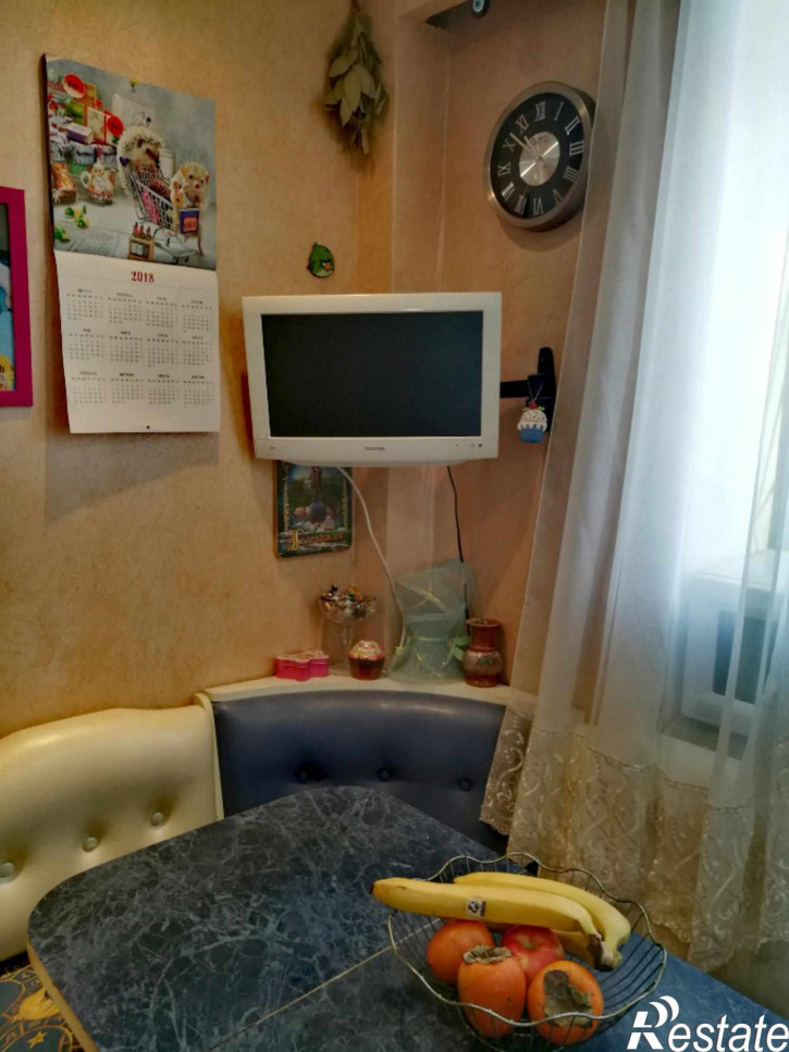 2-комн квартира Болотникова ул., 4