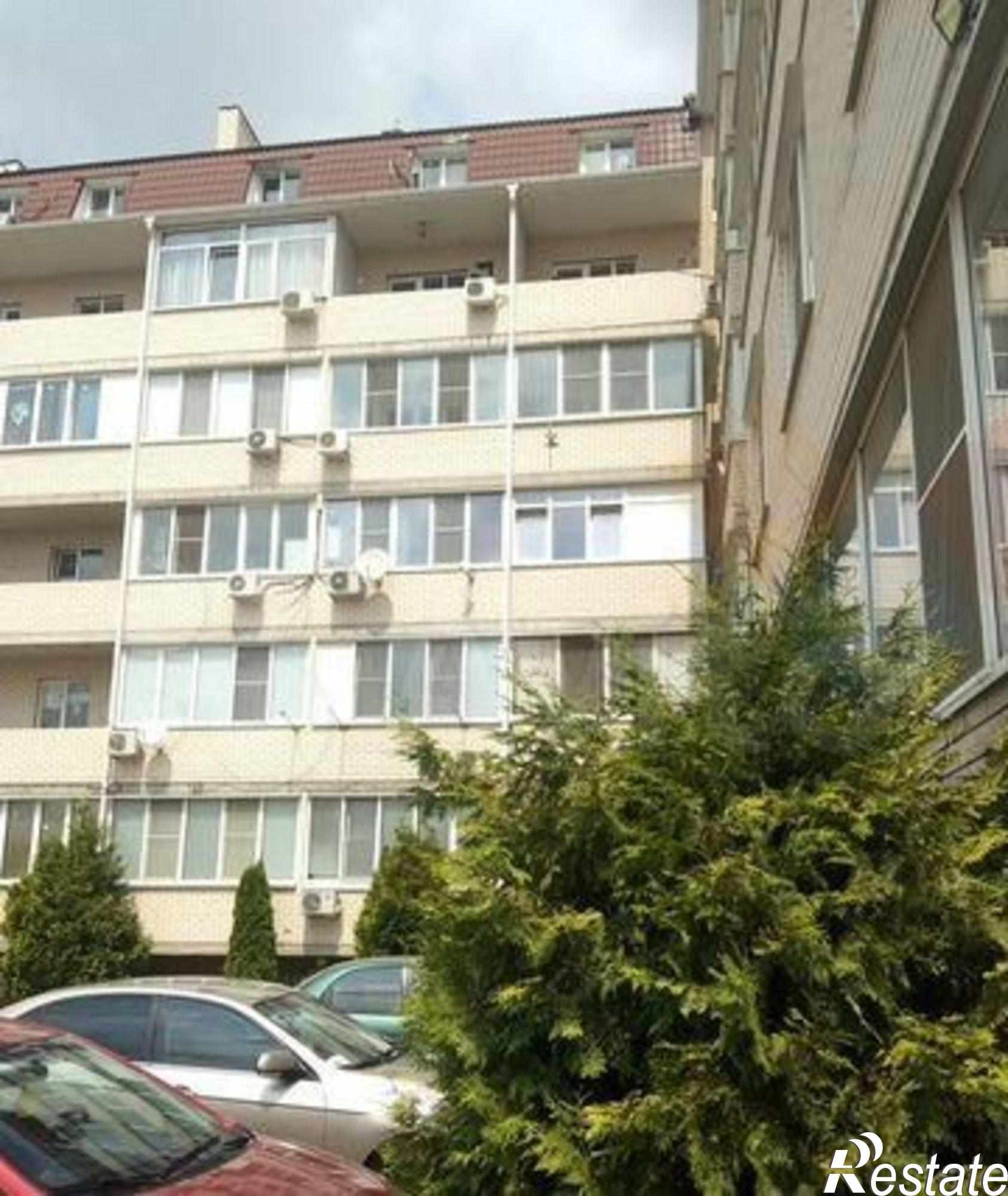 Купить квартиру за 2 400 000 рублей на Кадетская ул, 5