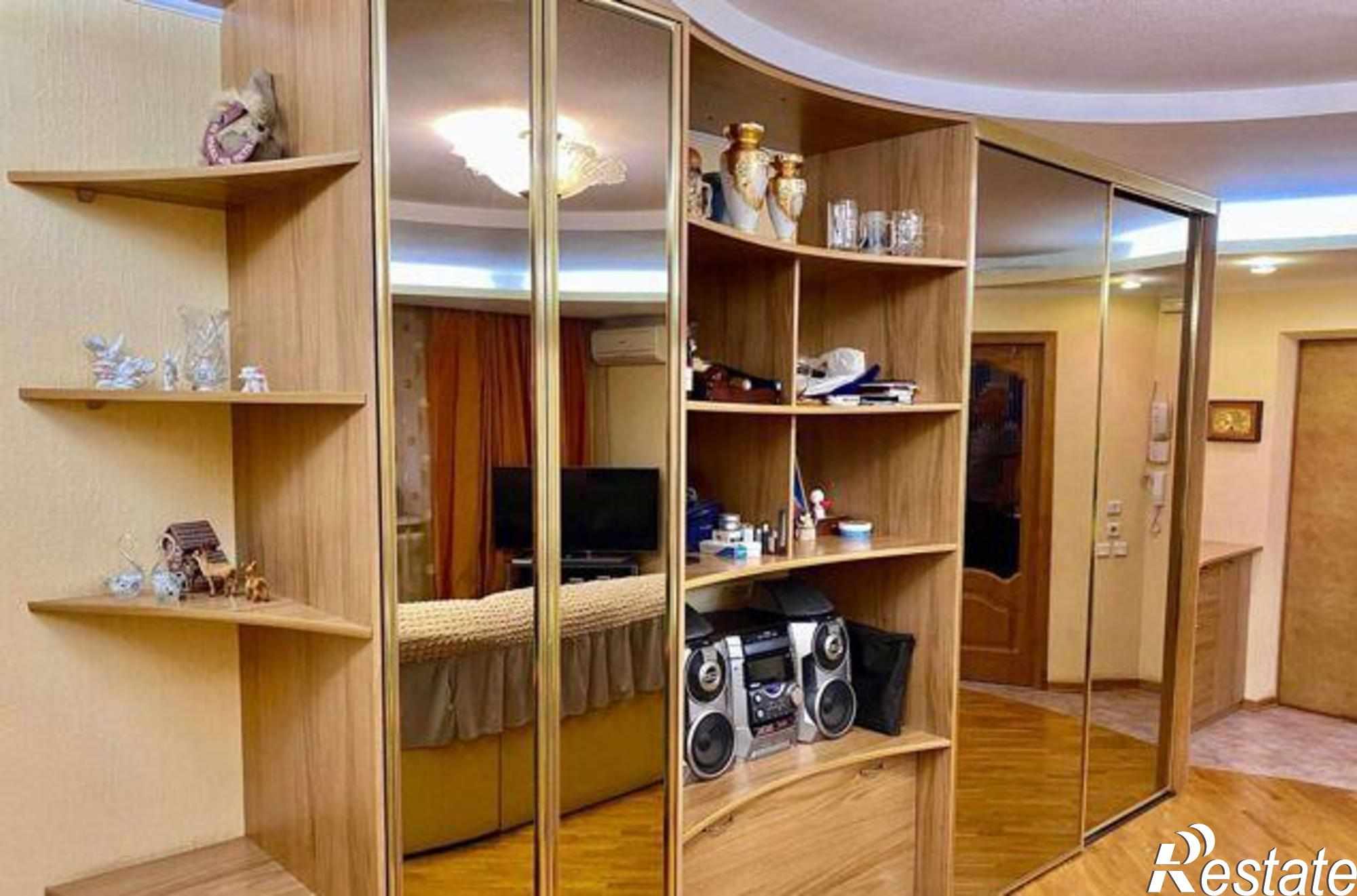 Купить квартиру за 4 690 000 рублей на Абаканская улица, 22