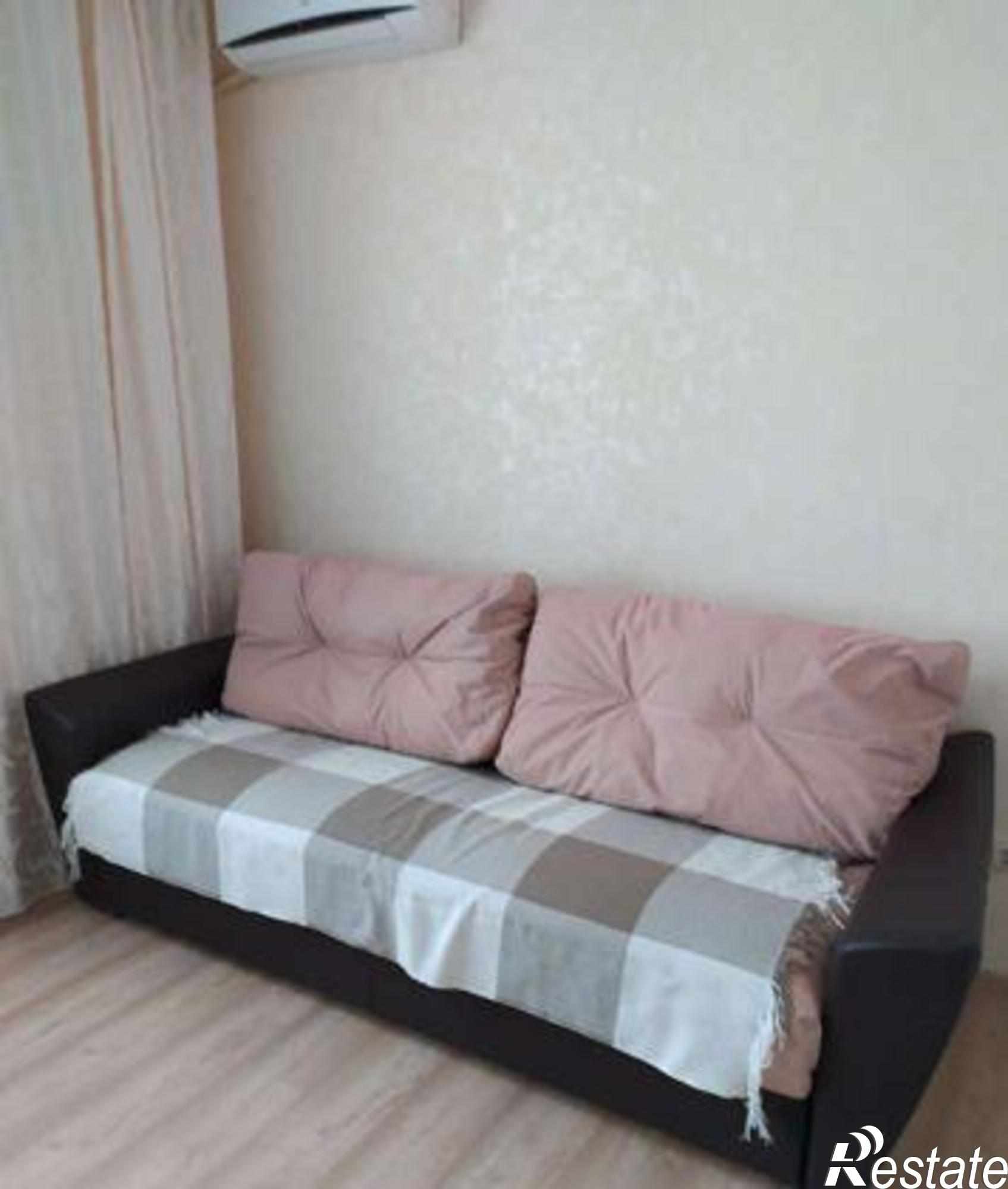 Купить квартиру за 2 350 000 рублей на улица Скачкова, 52