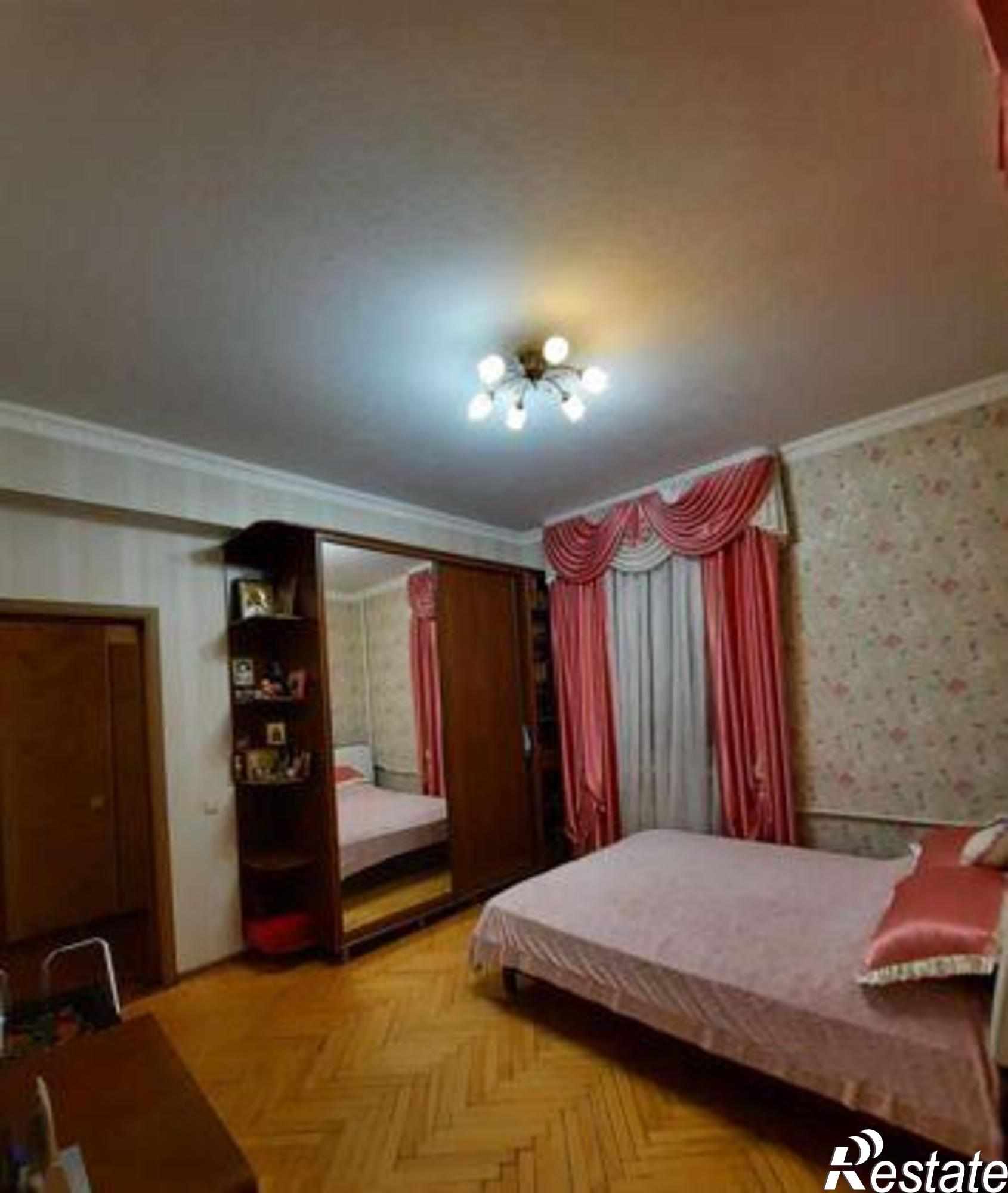 Купить квартиру за 5 640 000 рублей на Доломановский переулок, 1