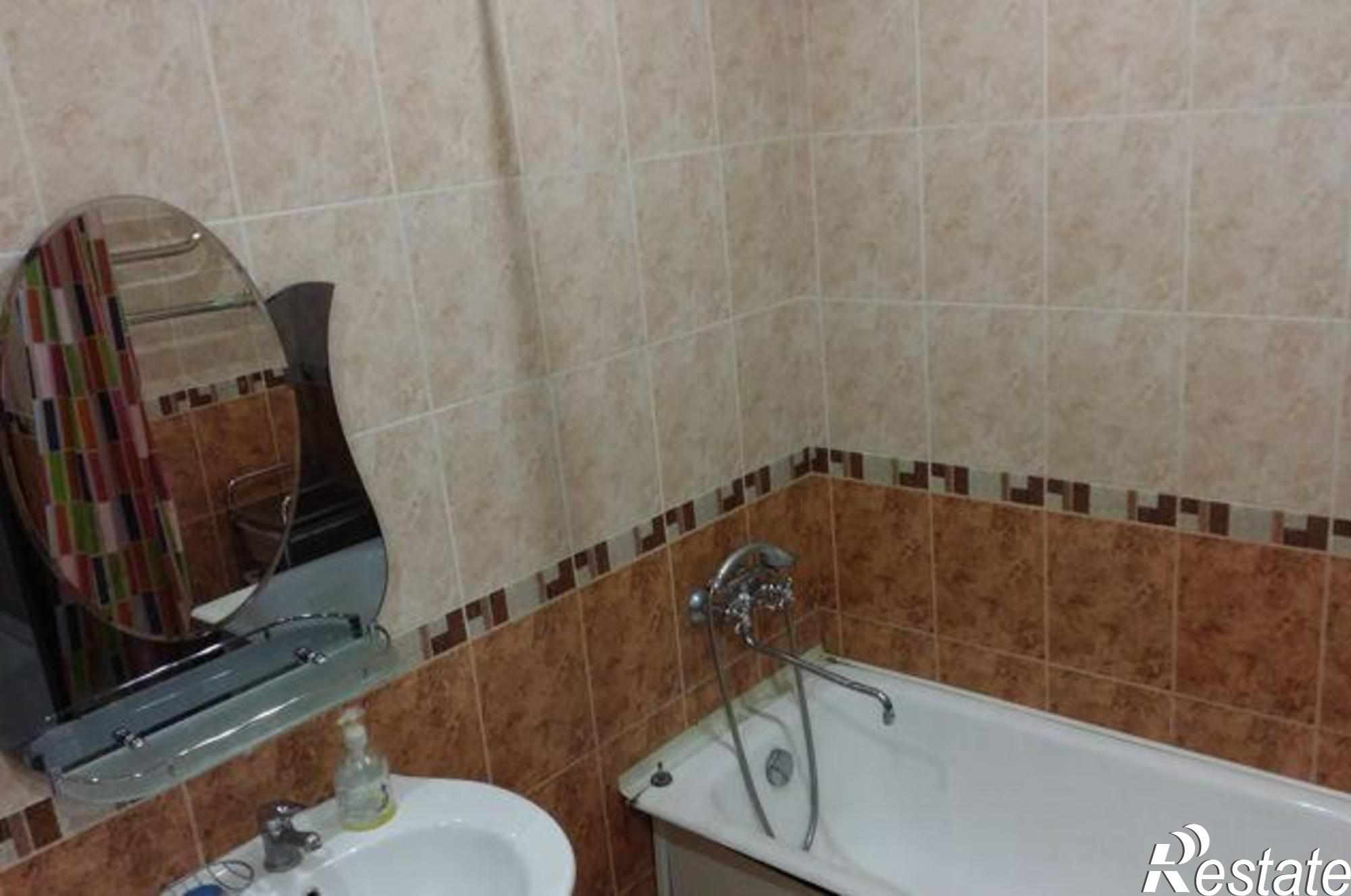 Купить квартиру за 5 640 000 рублей на улица Обороны, 42Б
