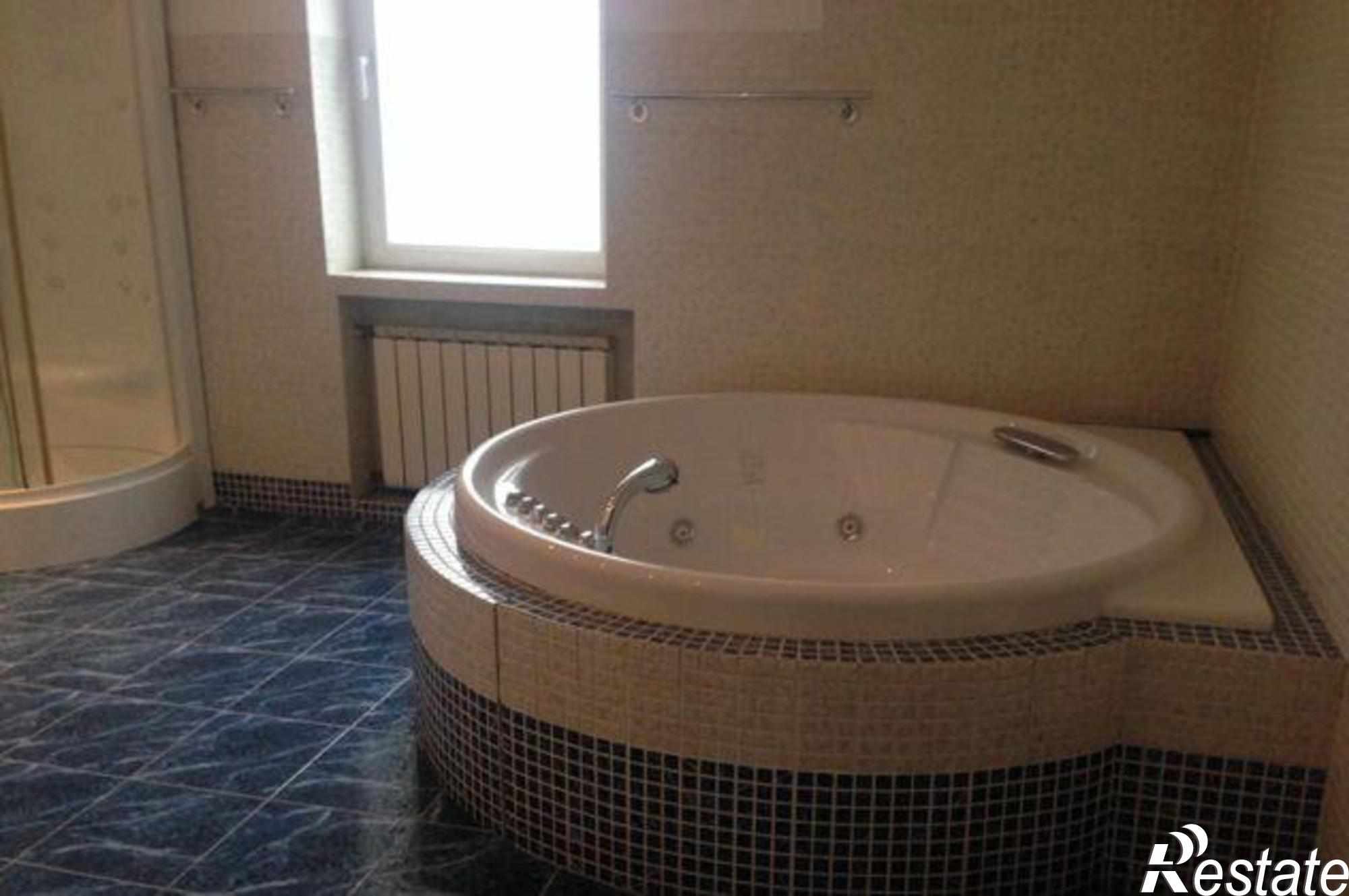 Купить дачу, дом, коттедж за 15 520 000 рублей на Павлодарская улица, 34