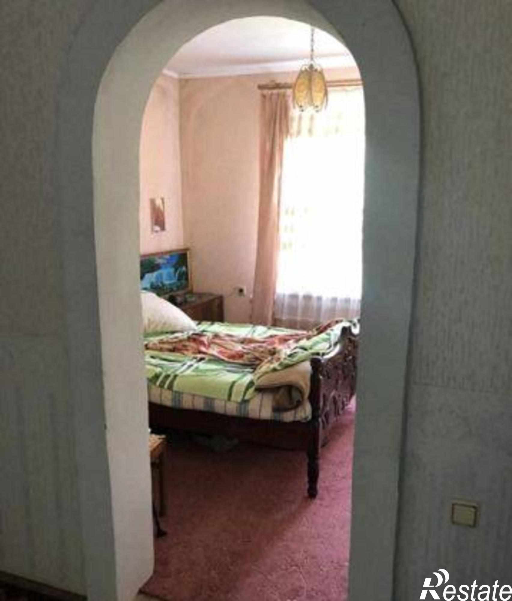 Купить дачу, дом, коттедж за 1 900 000 рублей на площадь Советов, 23