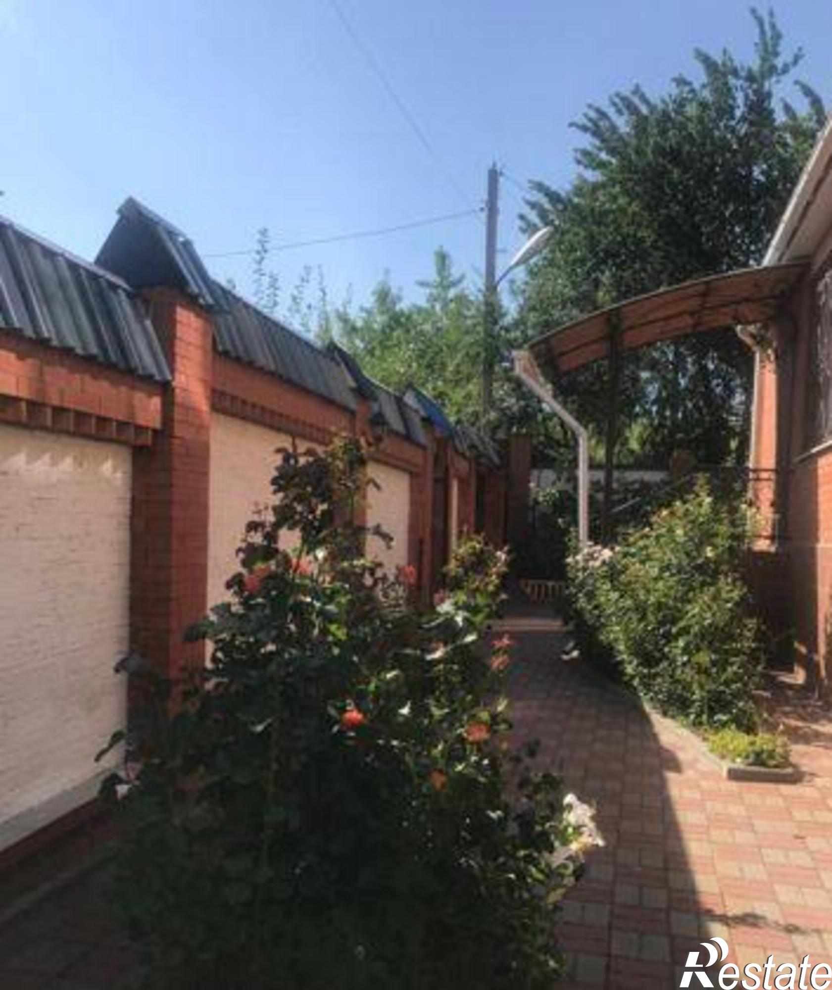 Купить дачу, дом, коттедж за 14 730 000 рублей на улица Кеплера, 542