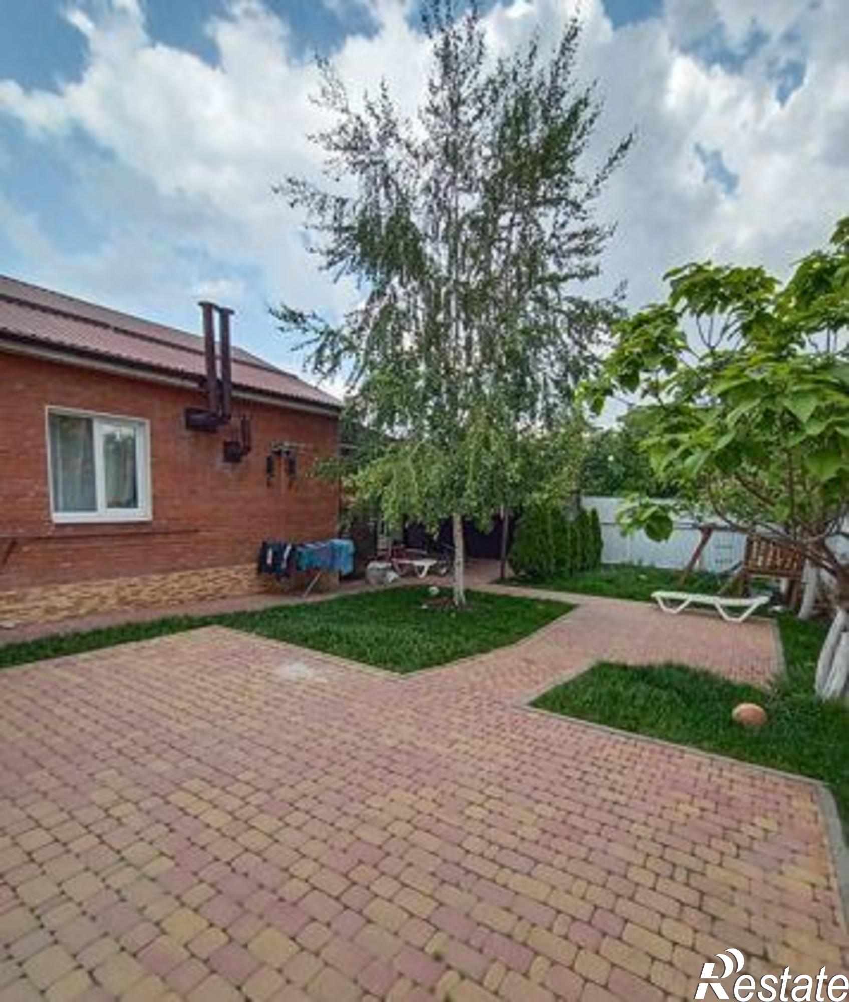 Купить дачу, дом, коттедж за 6 650 000 рублей на 1-я Оранжерейная улица, 25