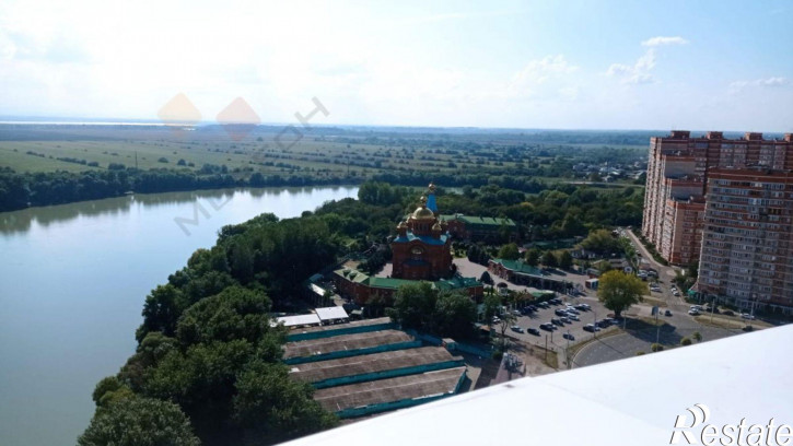 4-комн квартира Рождественская набережная ул, 2