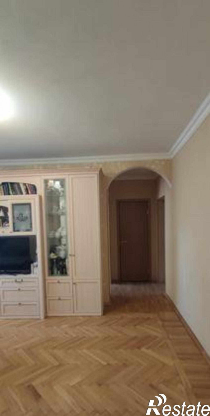 3-комн квартира улица Шеболдаева, 15