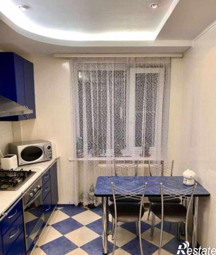 3-комн квартира Абаканская улица, 22