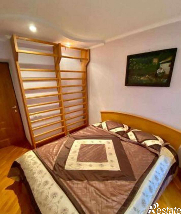 3-комн квартира Абаканская улица, 22