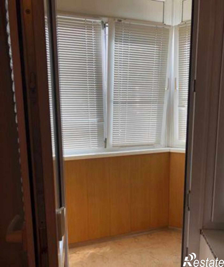 3-комн квартира улица Профинтерна, 12