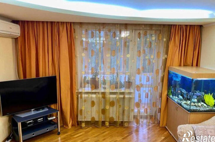 3-комн квартира Абаканская улица, 22