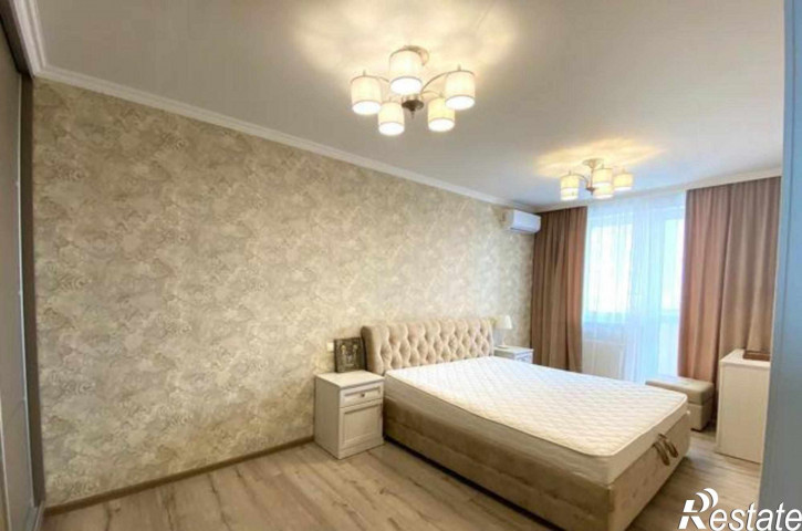 2-комн квартира улица Шеболдаева, 95с1