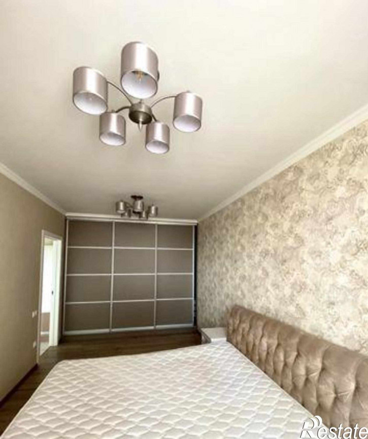 2-комн квартира улица Шеболдаева, 95с1