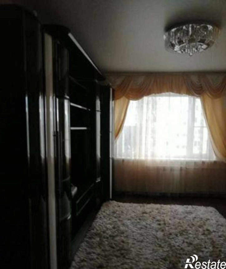 2-комн квартира проспект Космонавтов, 27/2