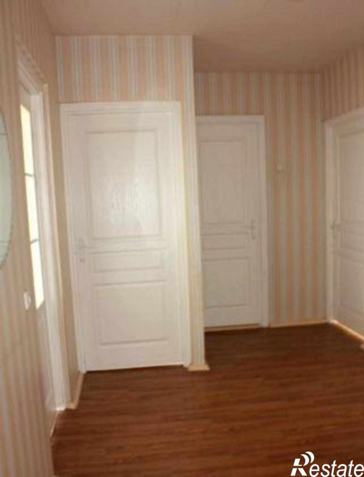 3-комн квартира улица Андрея Сладкова, 89