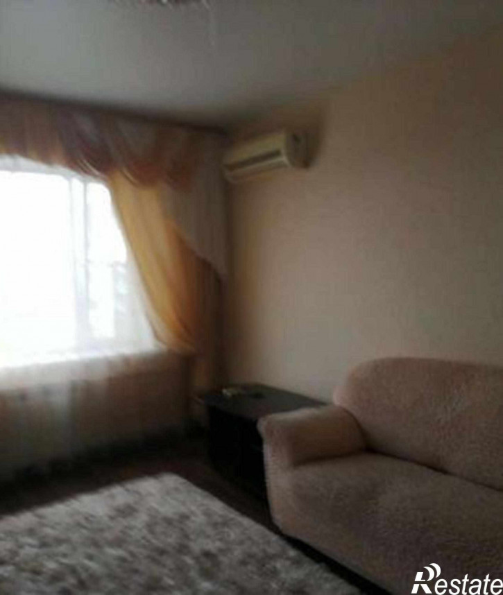 2-комн квартира проспект Космонавтов, 27/2