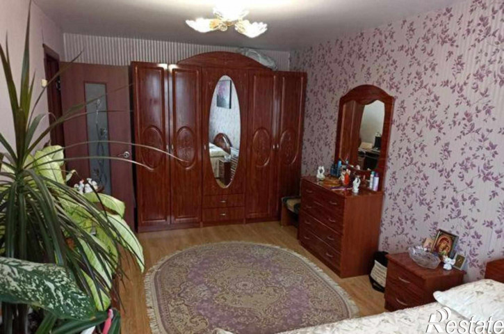 3-комн квартира улица Штахановского, 12