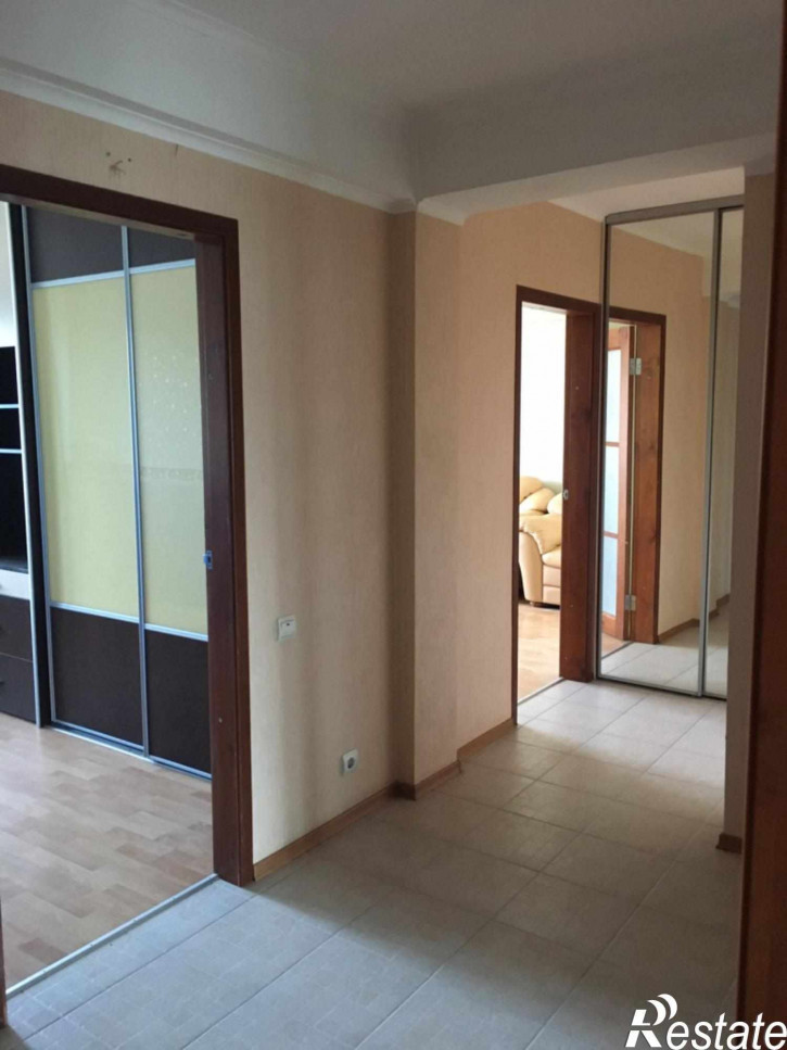 2-комн квартира Доваторцев ул, 32Б