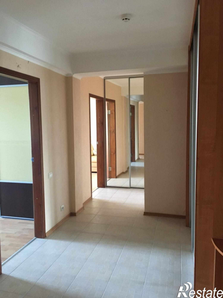 2-комн квартира Доваторцев ул, 32Б