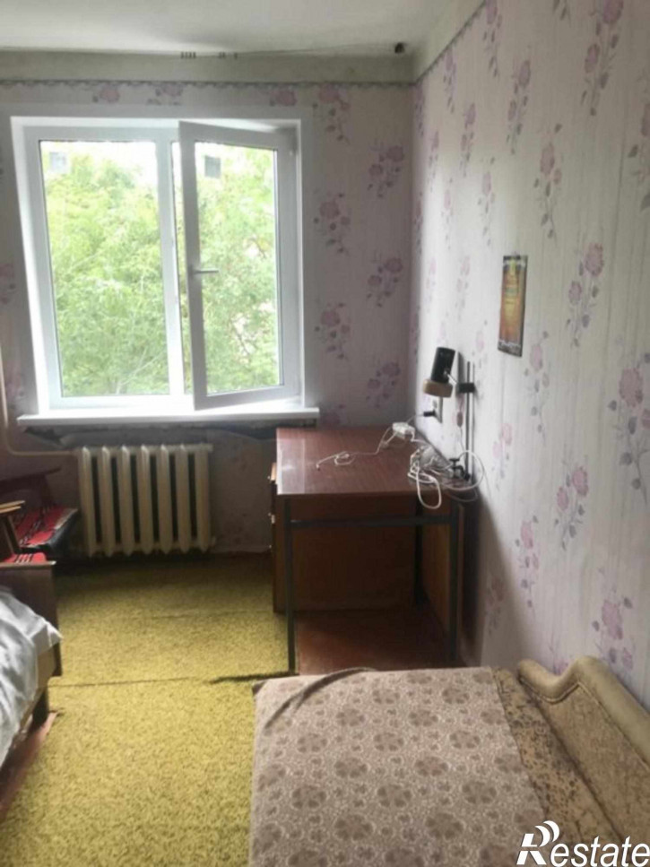 3-комн квартира Комиссарова ул, 49
