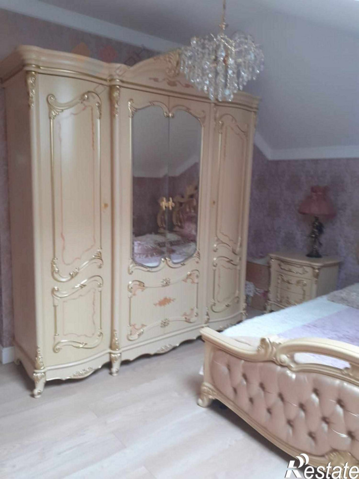 4-комн квартира Ивана Рослого ул, 18к3