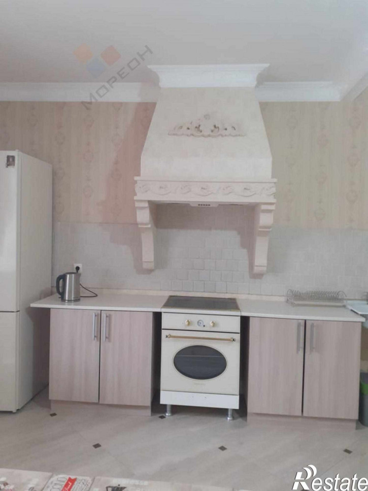 4-комн квартира Ивана Рослого ул, 18к3