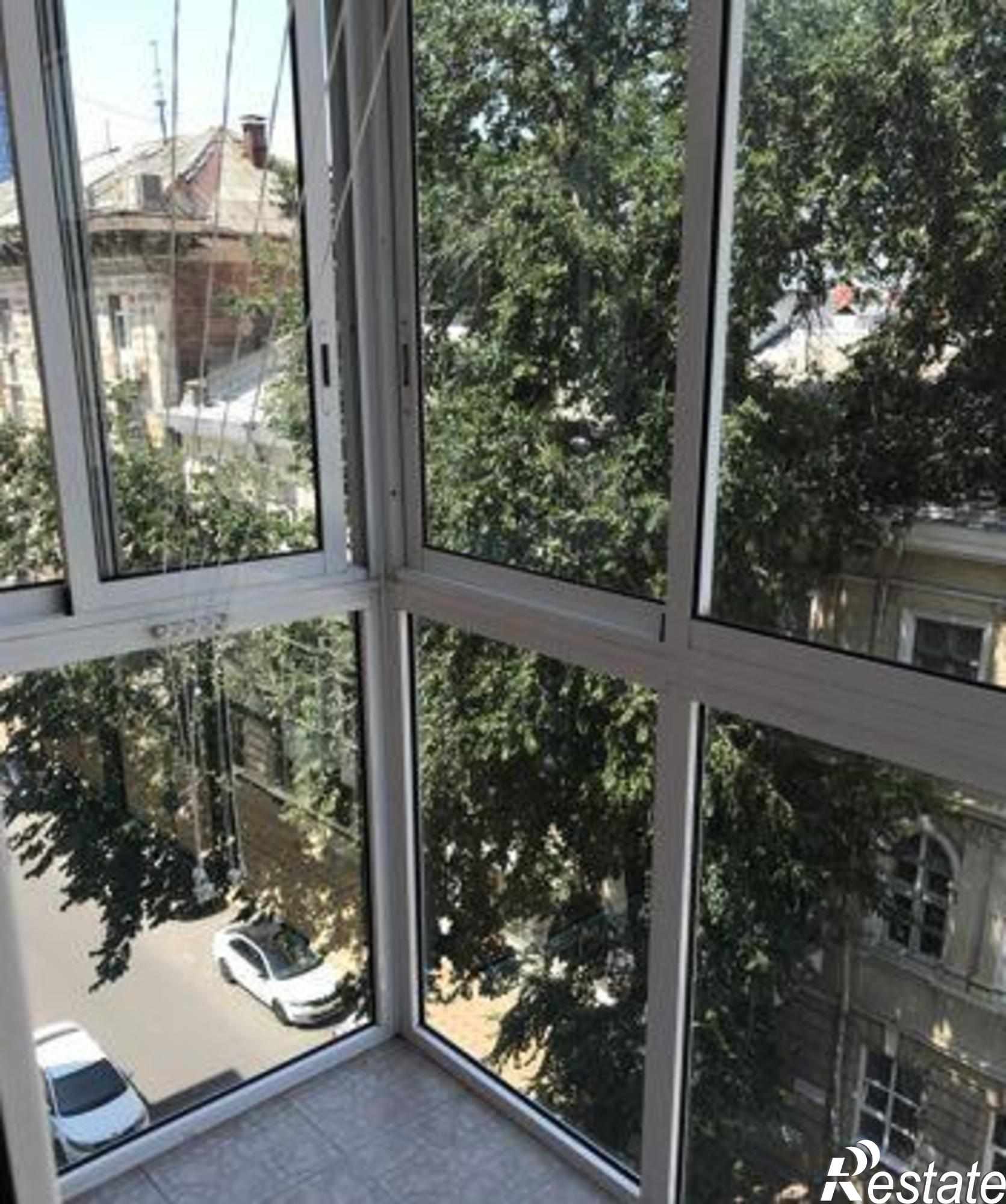 Купить квартиру за 8 010 000 рублей на улица Серафимовича, 74