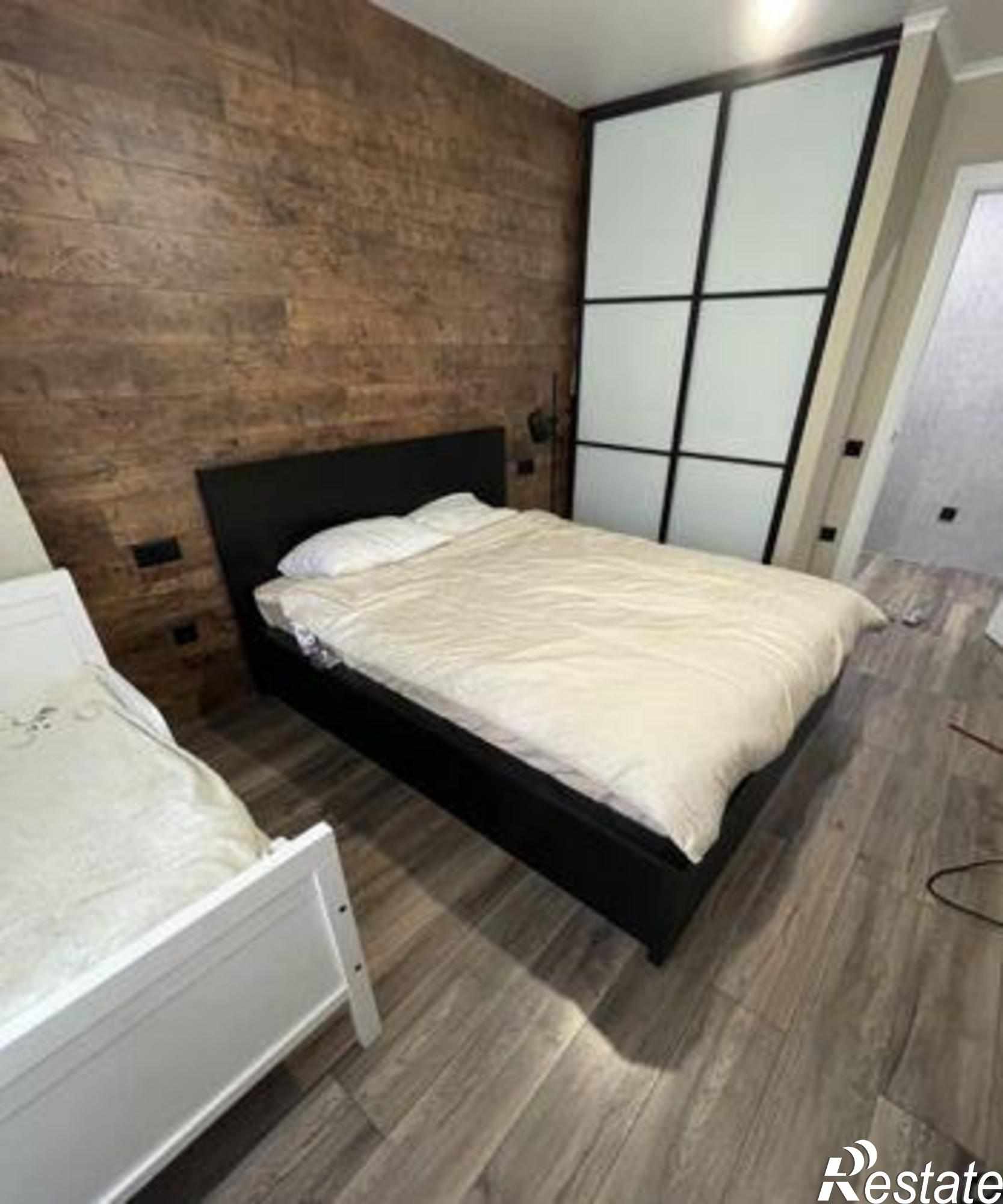 Купить квартиру за 4 230 000 рублей на улица Ларина, 11